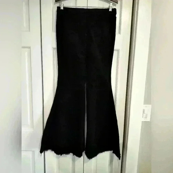 Fashion On Earth Women's Black Corduroy Stretch Flare Bell Bottom pants | Medium - Picture 2 of 6